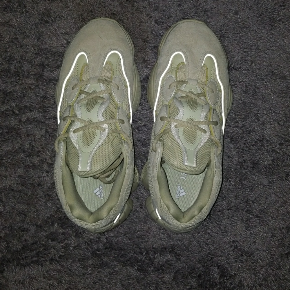 Yeezy 500 (super moon yellow)
